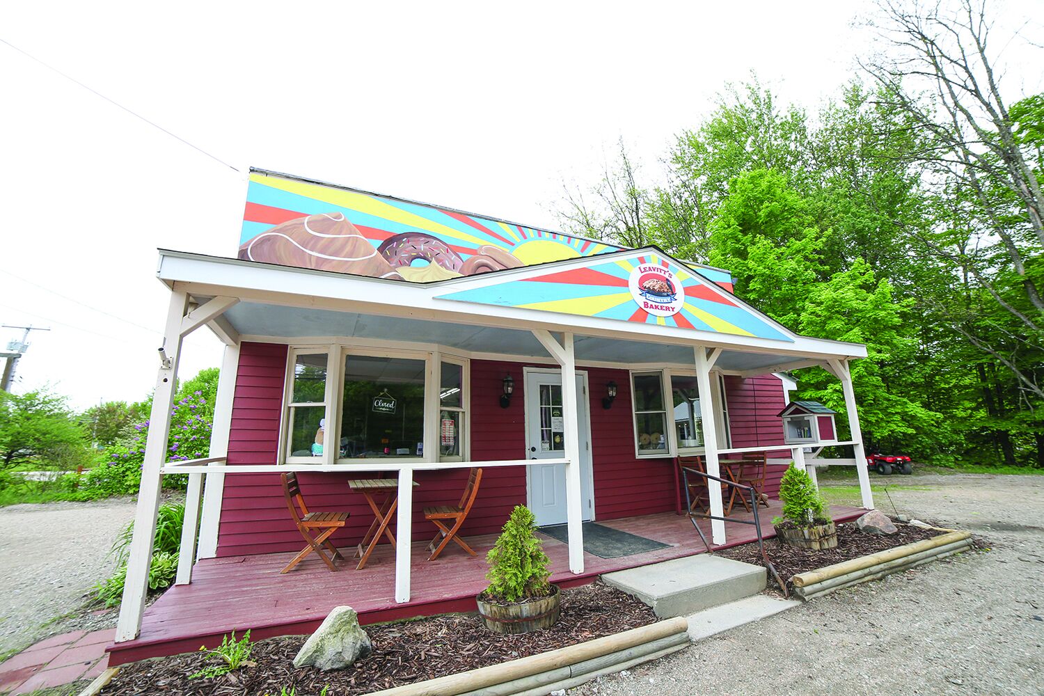 Conway's sign ordinance stays; so does bakery's artwork